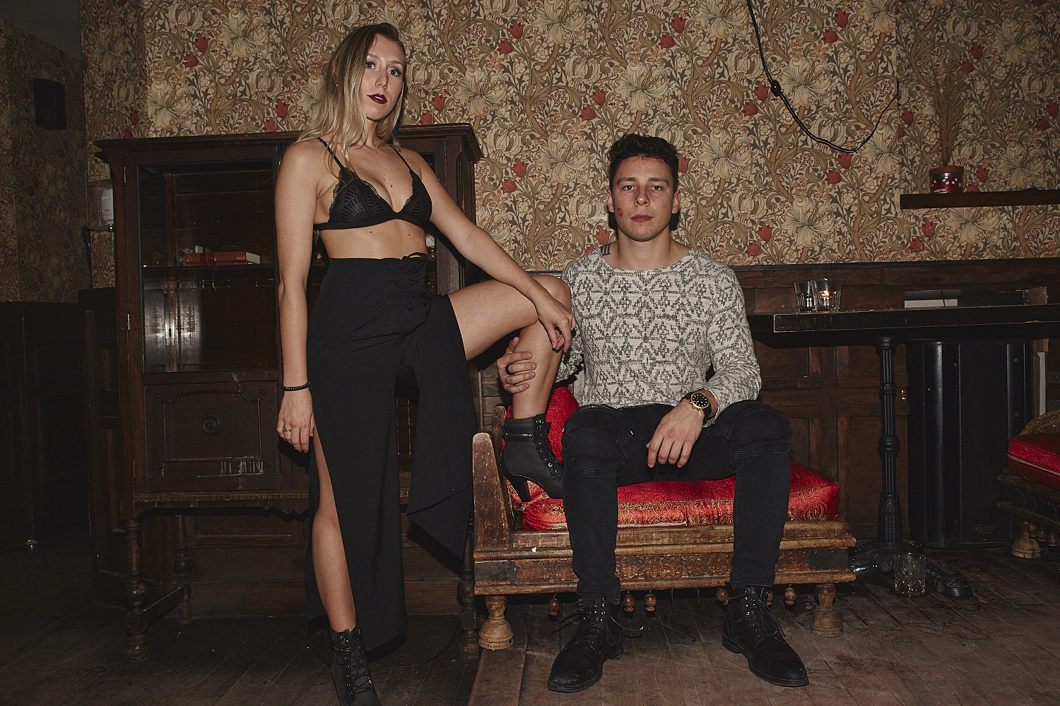 Sokoloff Lingerie enflamme le Mayfair pour son torride et sexy défilé [Photos]