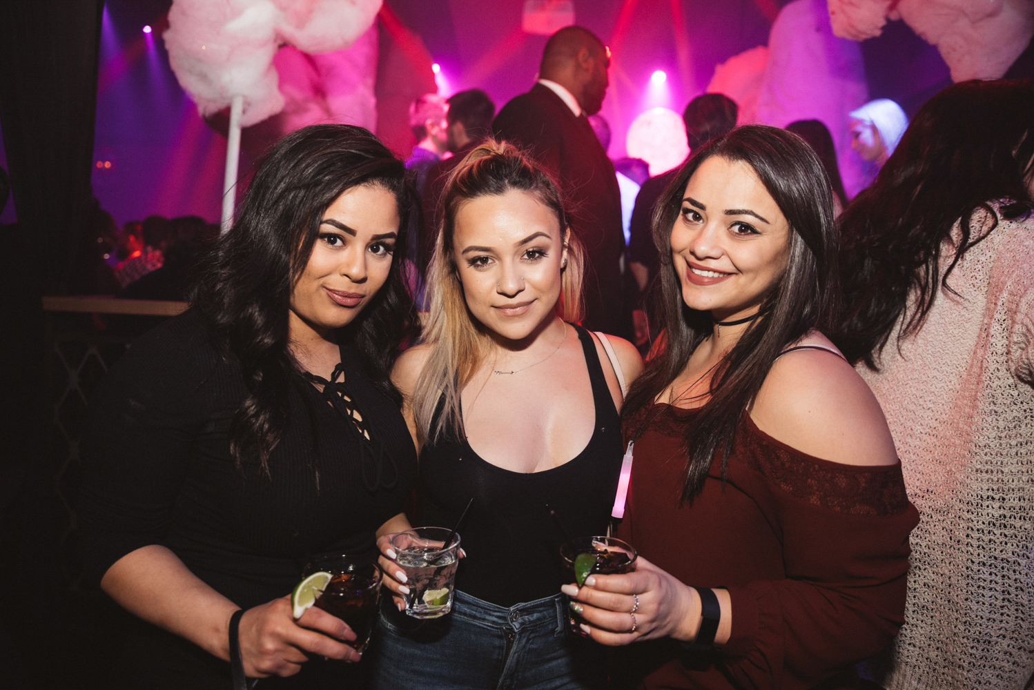 Claudia Tihan célèbre sa fête façon Candy Land et Burlesque au Club La Voûte [Photos]
