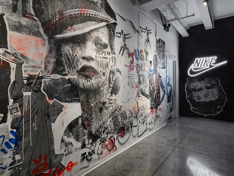 Le montréalais Stikki Peaches décore le bureau de NIKE à New York