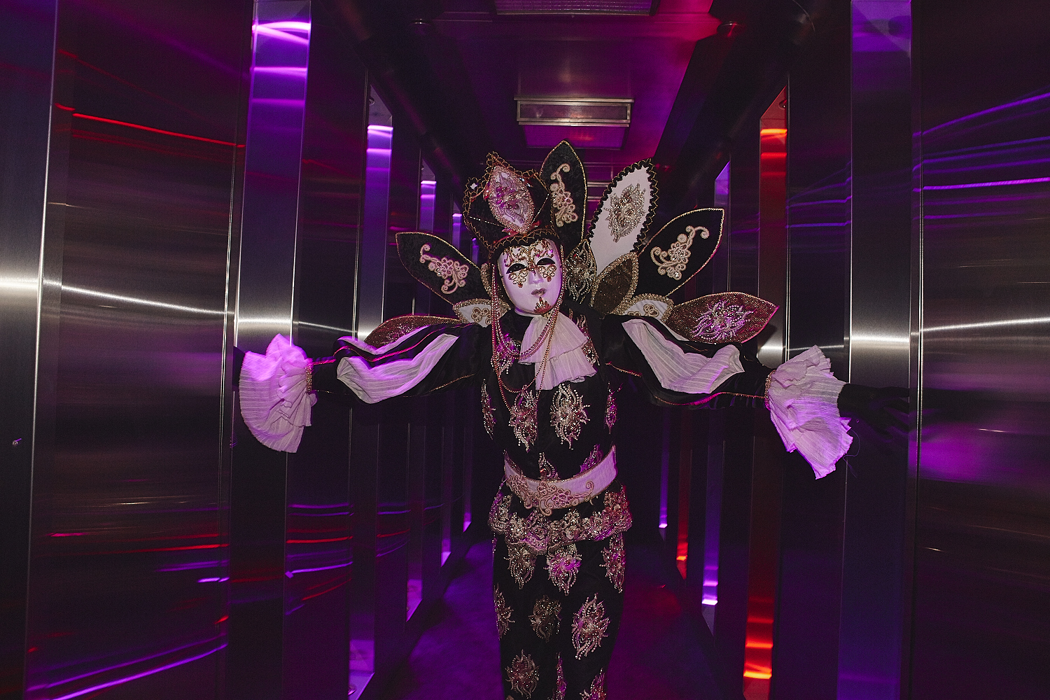 Party Mardi Gras sexy et carnavalesque à la Voûte [Photos]
