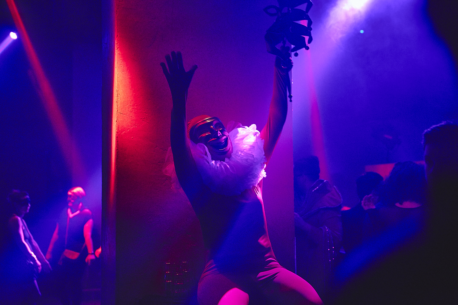 Party Mardi Gras sexy et carnavalesque à la Voûte [Photos]