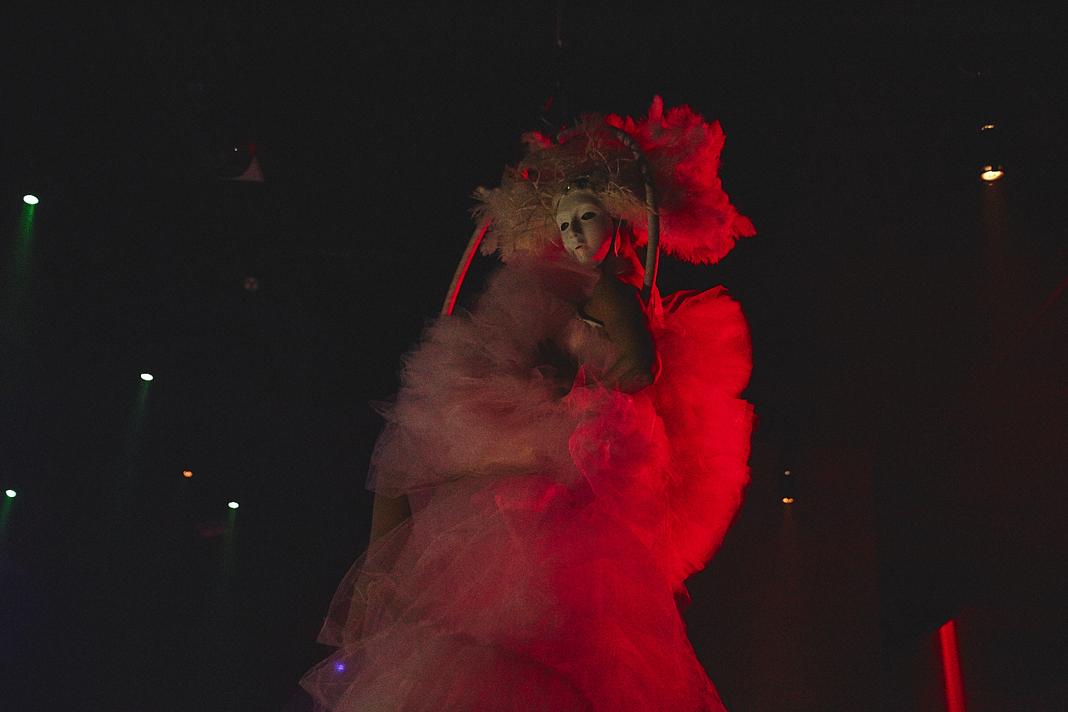Party Mardi Gras sexy et carnavalesque à la Voûte [Photos]