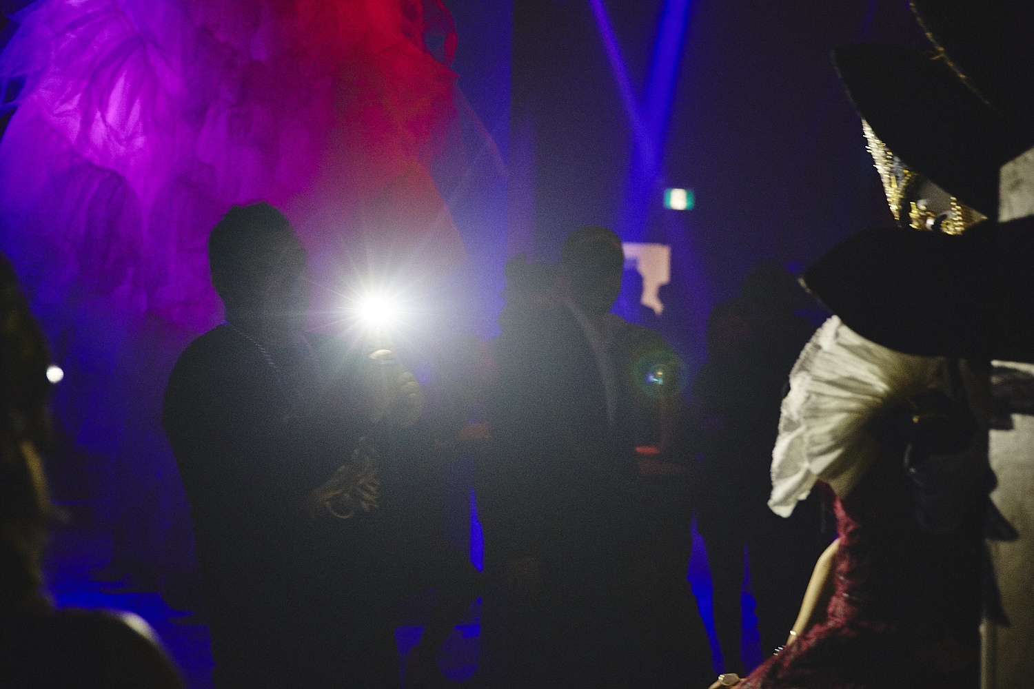 Party Mardi Gras sexy et carnavalesque à la Voûte [Photos]