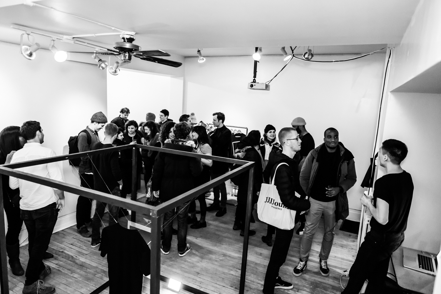 Très cool lancement intime pour Social Tease à Espace Pop [Photos]