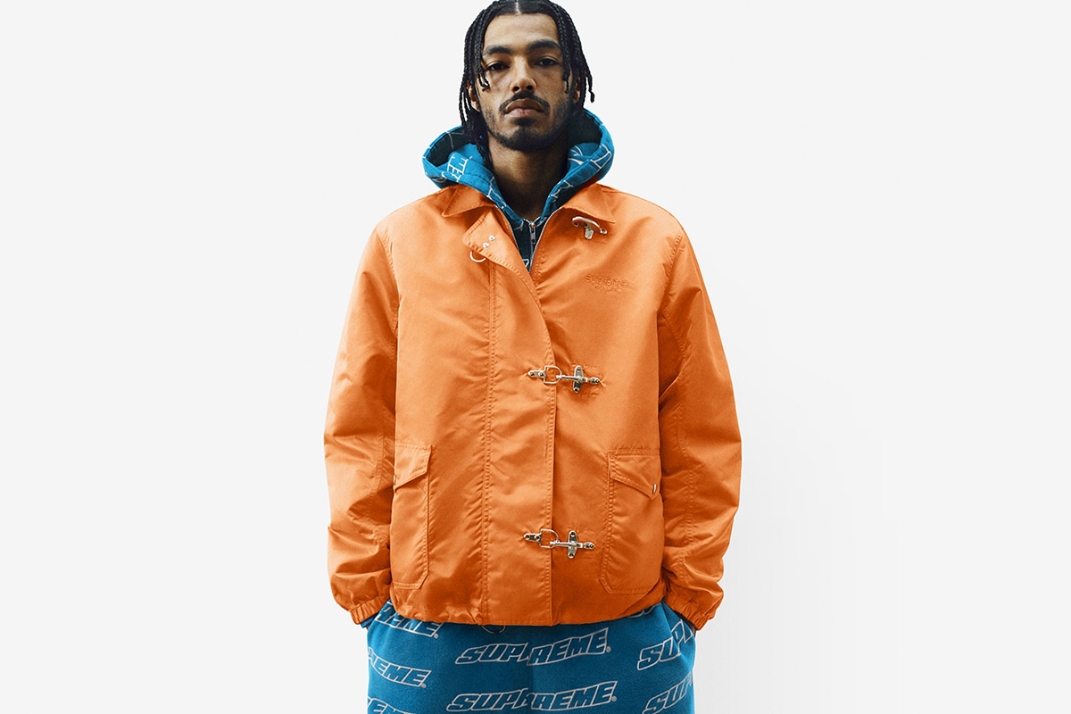 Supreme fait enfin des suits pour leur collection SS18 [Lookbook]