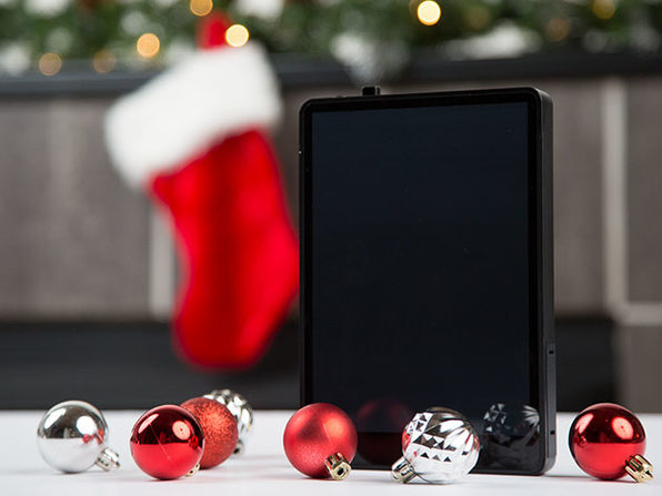 Cette tablette peut contenir votre boisson durant les festivals