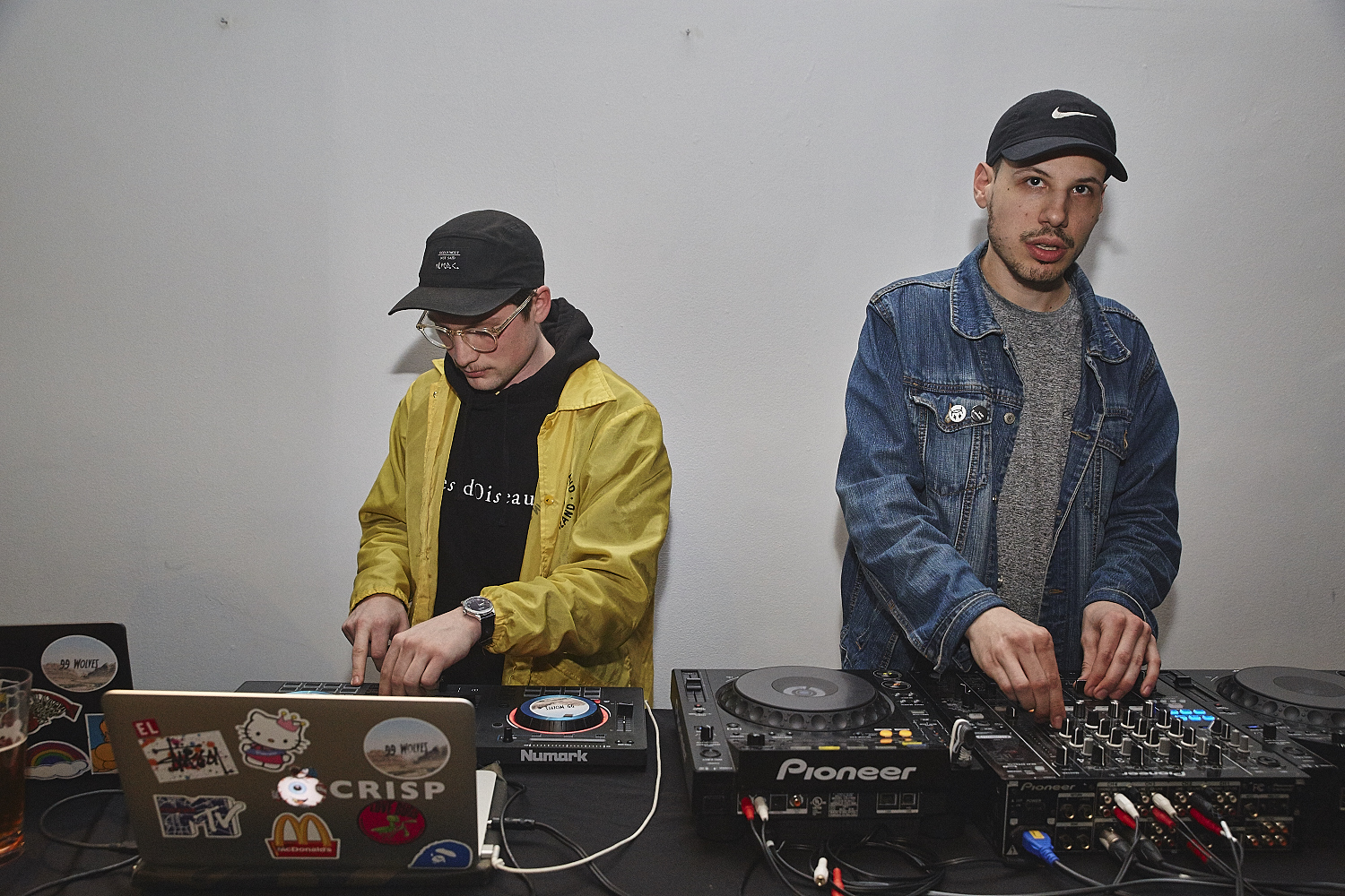 Grosse soirée musique et barbiers au nouveau 5 à 7 'Cuts & Talk' du ArtGang [Photos]