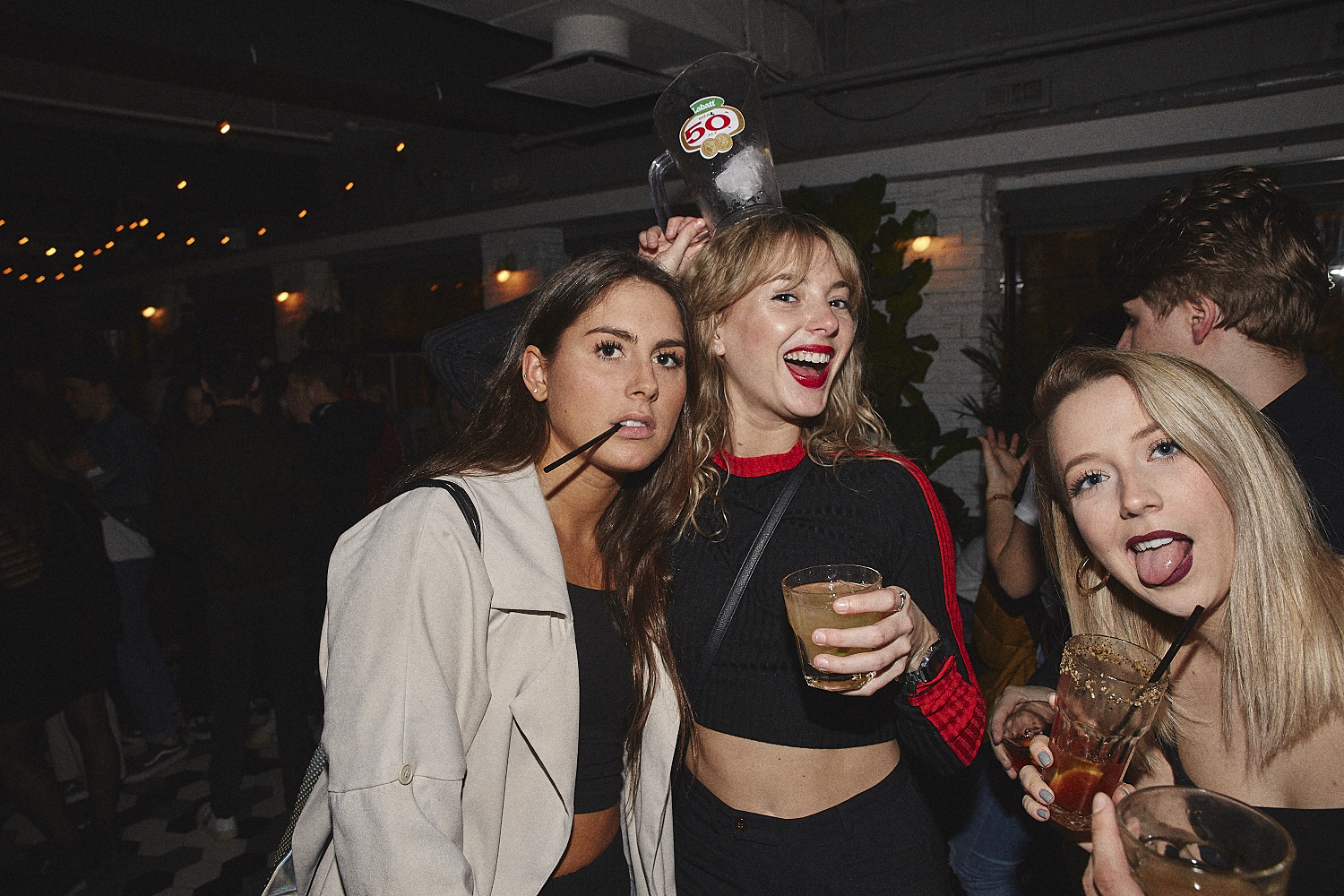 Kata Fashion envahi le Fitzroy avec un gros party pour leur collection SS18 [Photos]