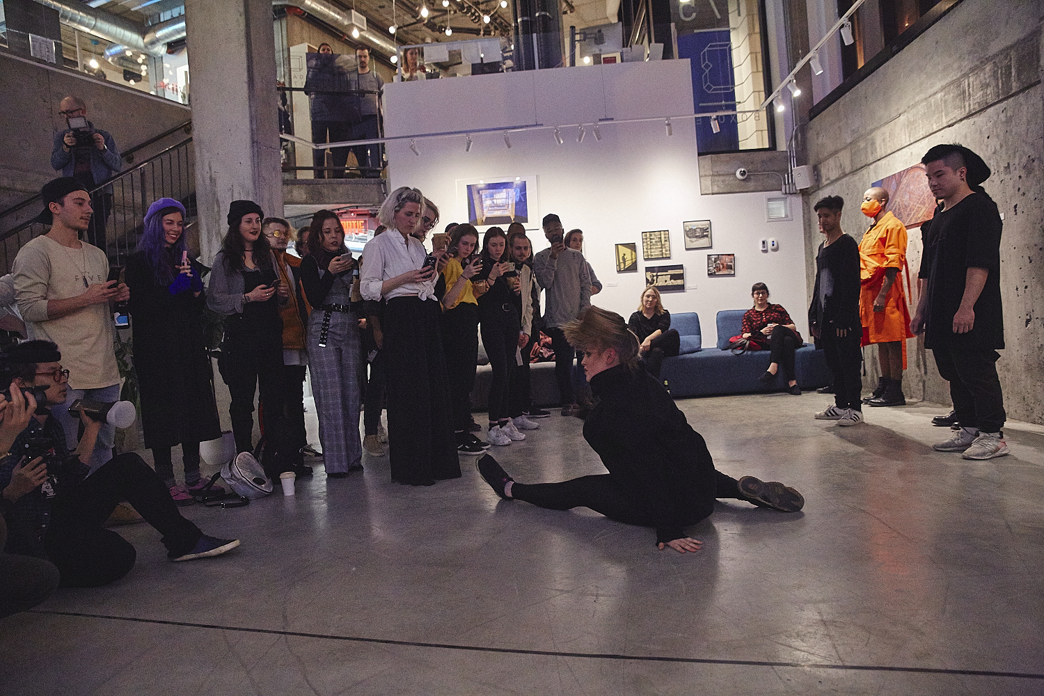 Guillaum Chaigne lance sa collection originale lors d'une soirée immersive [Photos]
