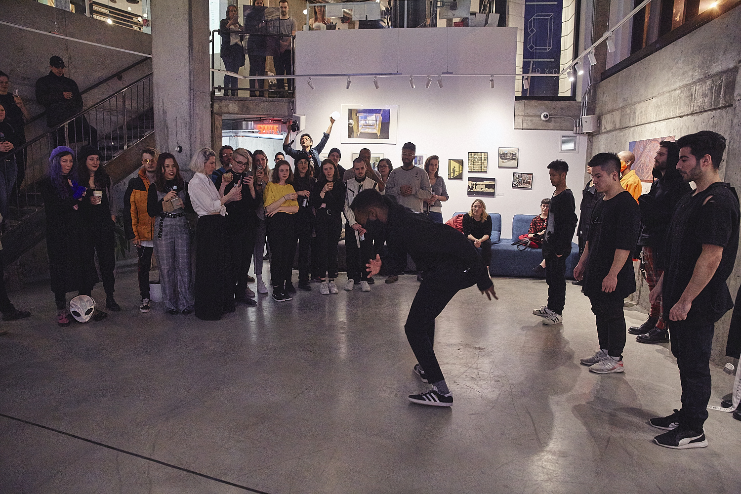 Guillaum Chaigne lance sa collection originale lors d'une soirée immersive [Photos]