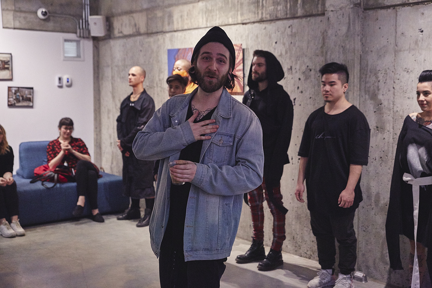 Guillaum Chaigne lance sa collection originale lors d'une soirée immersive [Photos]