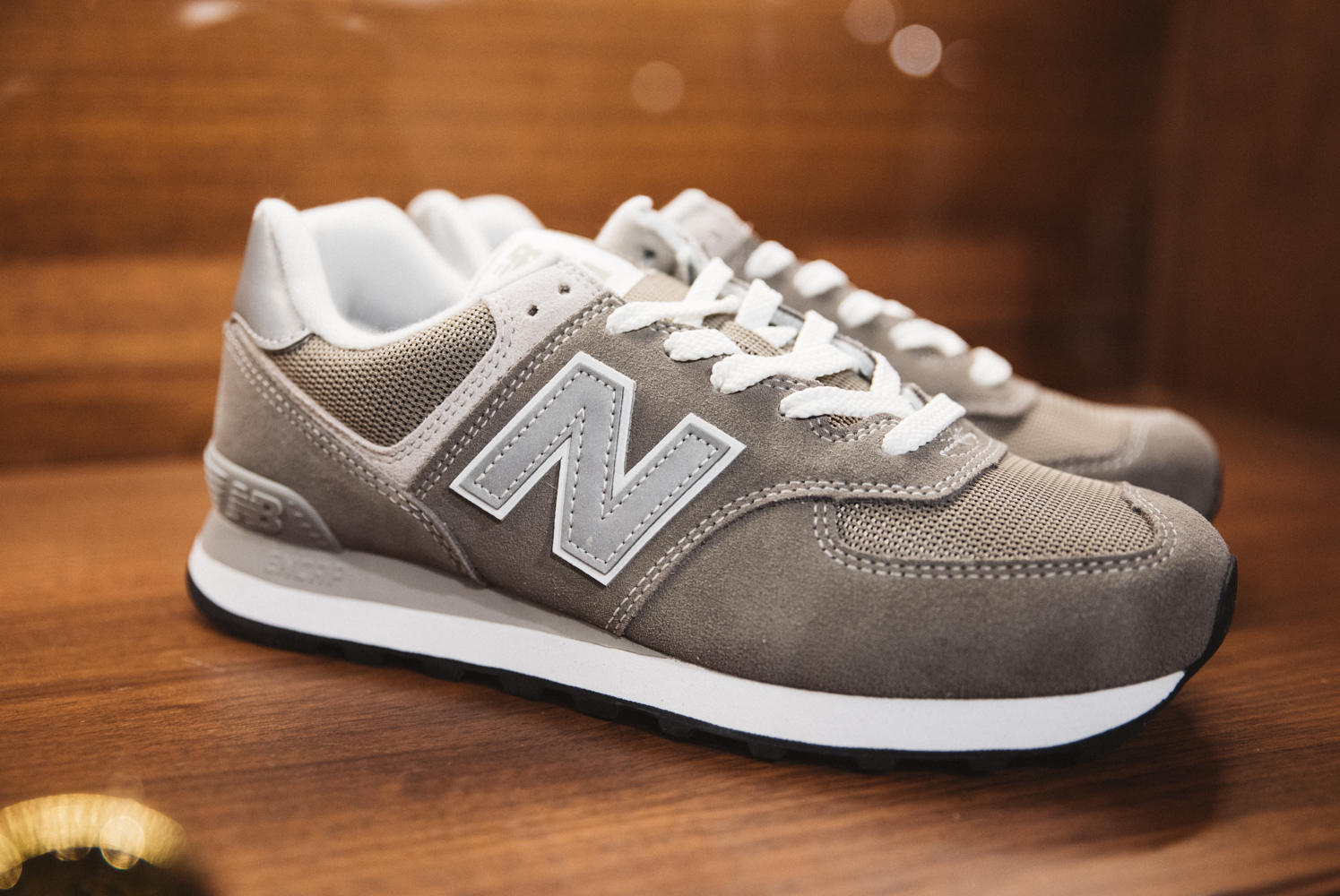 New Balance souligne l'héritage de son modèle 574 au Off the Hook [Photos]