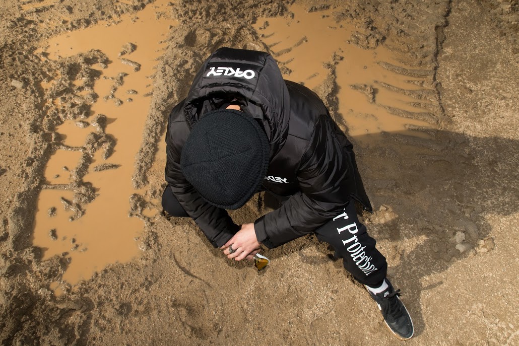 Oakley s'inspire des motocross dans sa capsule 'Thermonuclear Protection' [Photos]