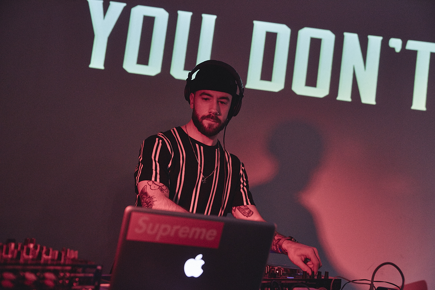 Vernissage de «You don't know me» par le photographe Drowster [Photos]