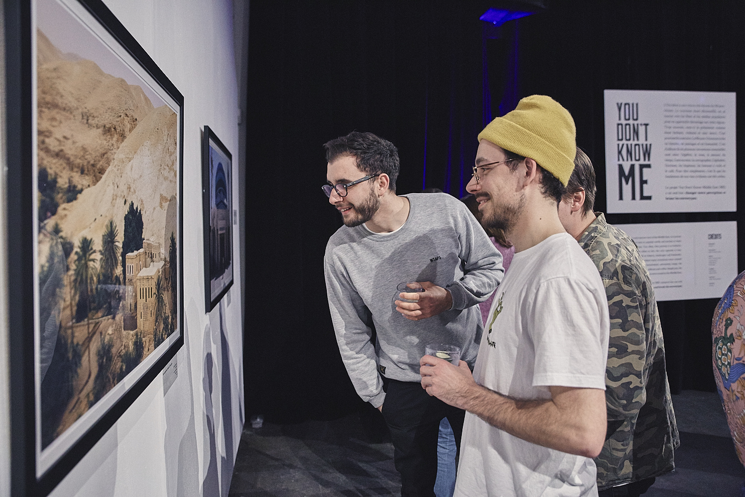 Vernissage de «You don't know me» par le photographe Drowster [Photos]