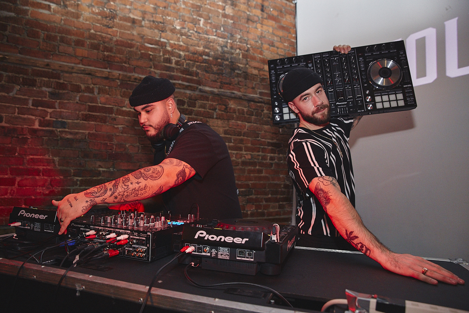Vernissage de «You don't know me» par le photographe Drowster [Photos]