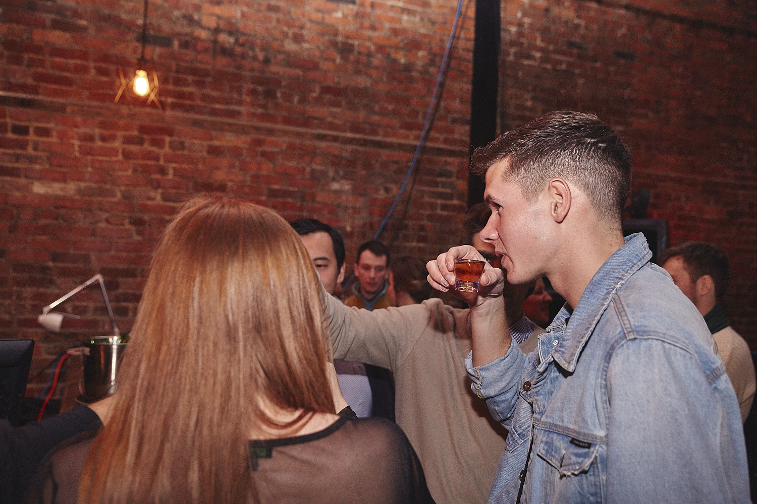 Vernissage de «You don't know me» par le photographe Drowster [Photos]