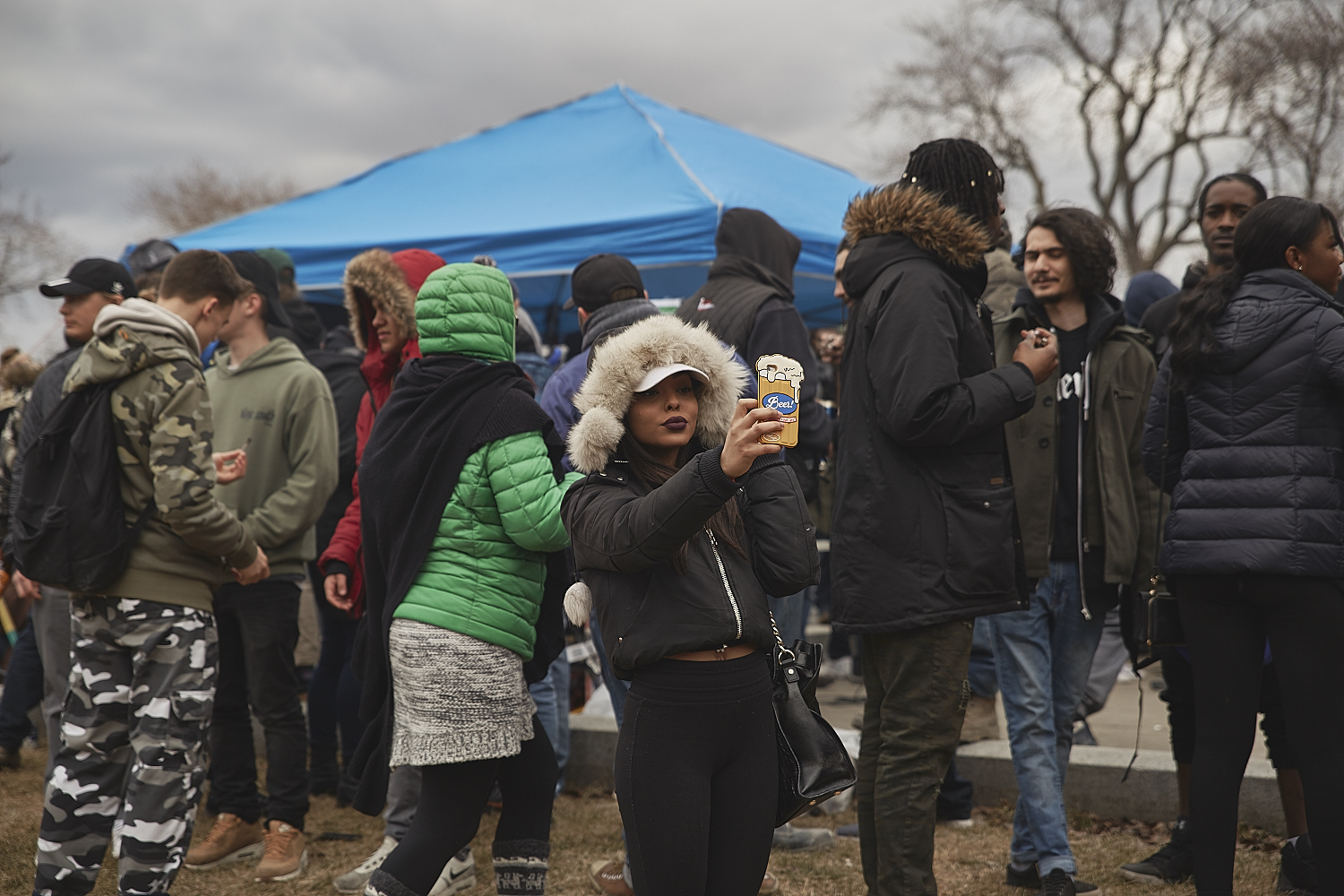 Des milliers de Montréalais célèbrent le 420 au Mont-Royal [Photos]