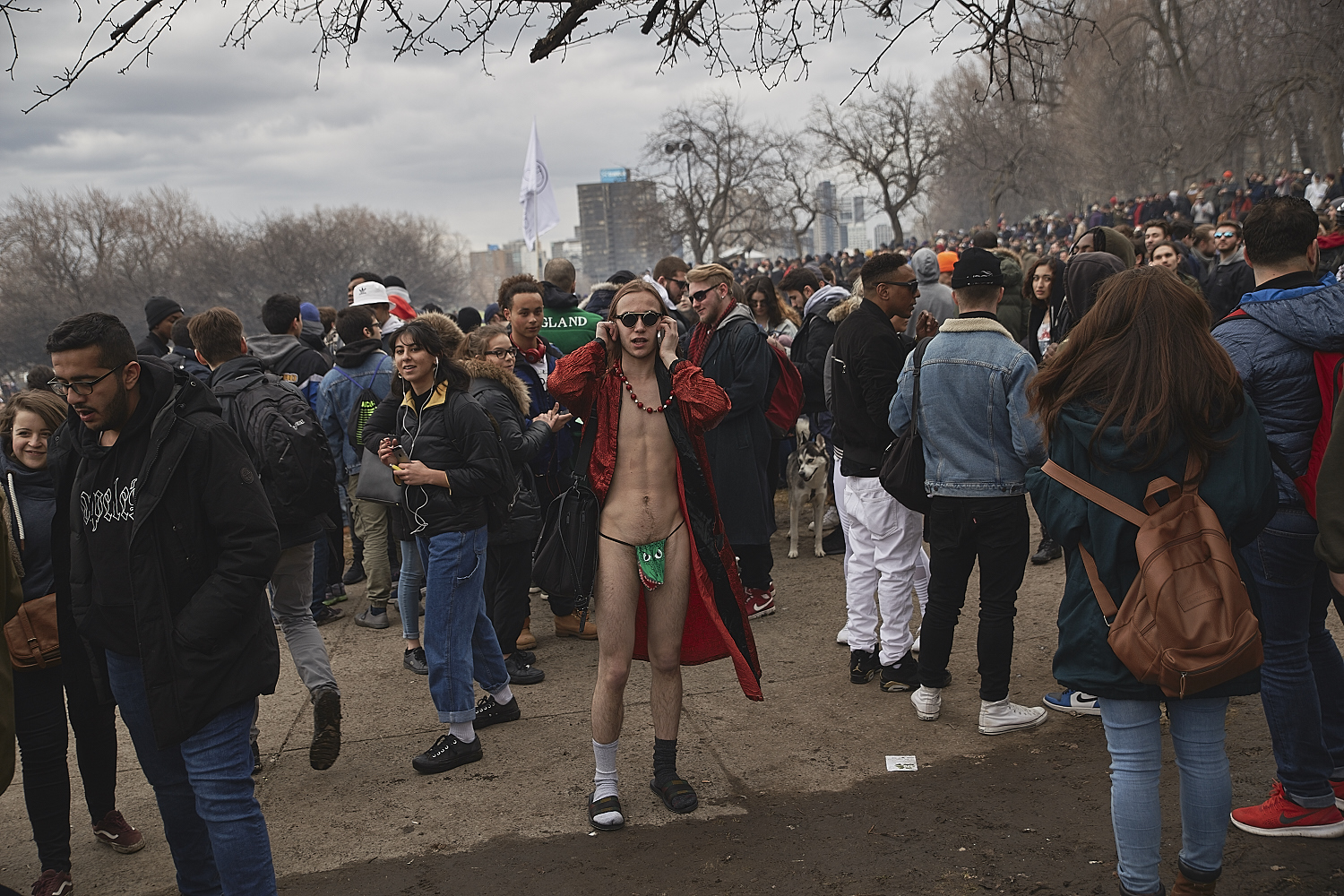 Des milliers de Montréalais célèbrent le 420 au Mont-Royal [Photos]