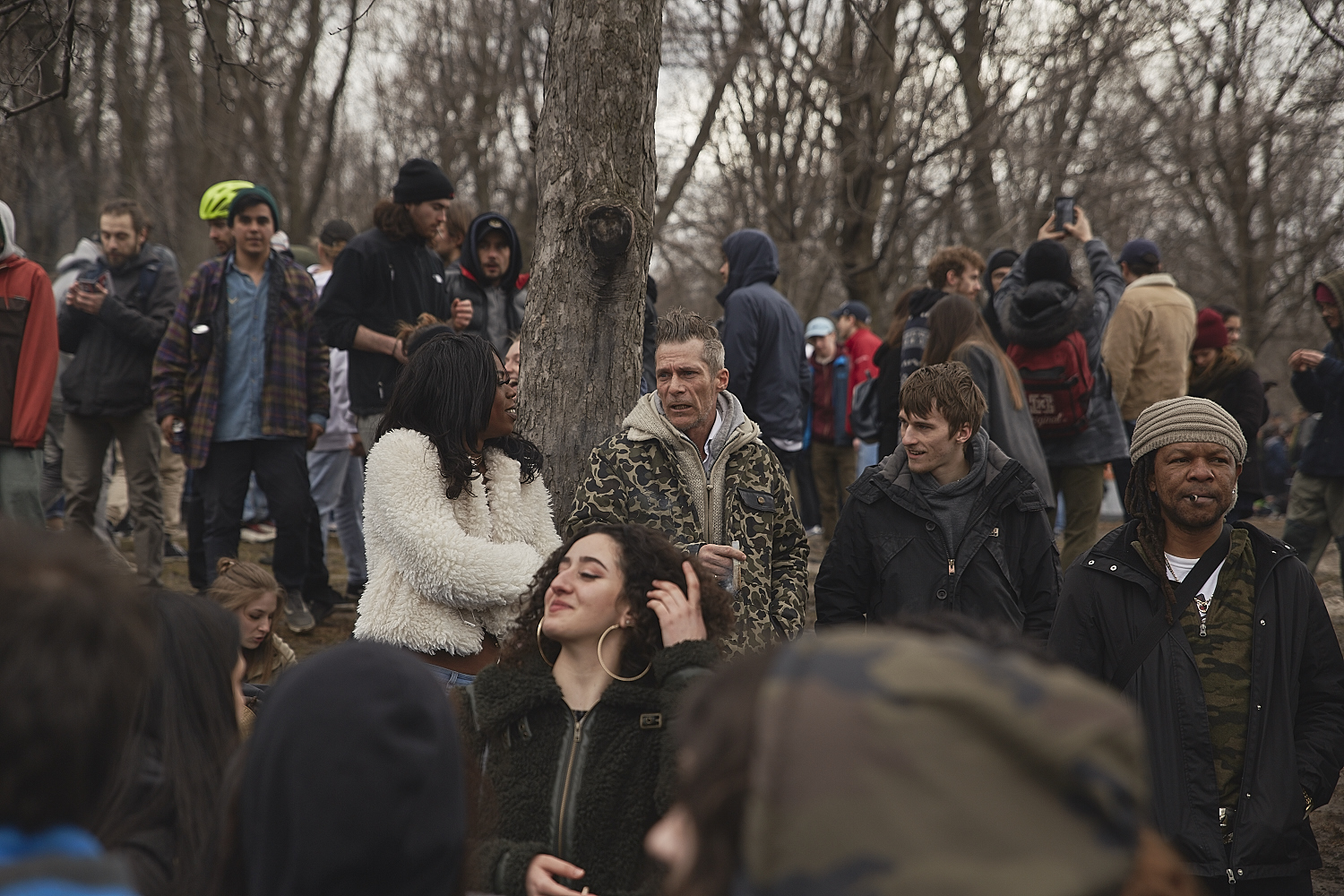 Des milliers de Montréalais célèbrent le 420 au Mont-Royal [Photos]