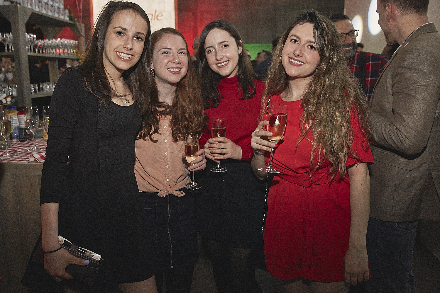 Le Bal des Couilles s'en donne à cœur joie à Montréal [Photos]