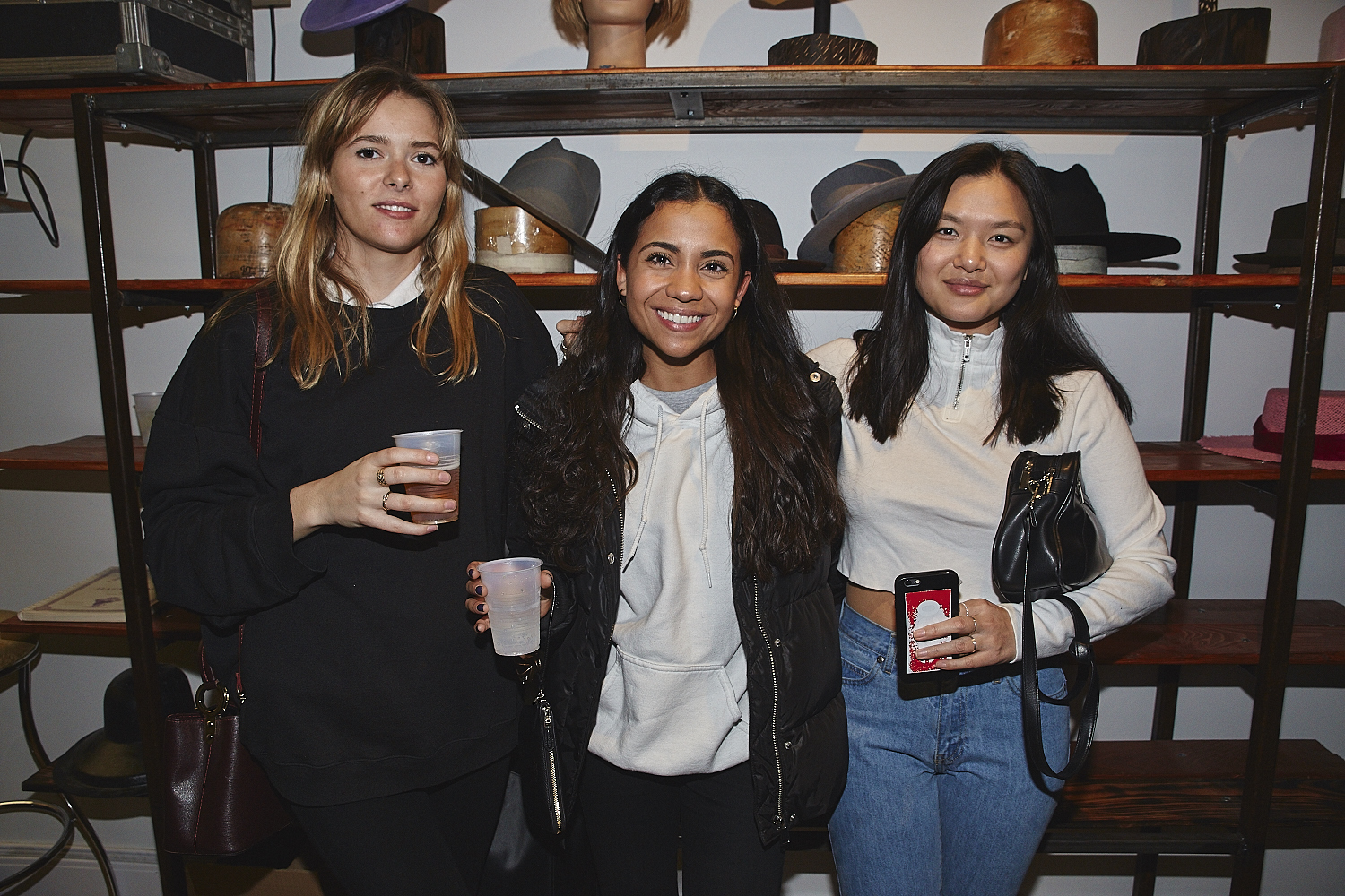 Lancement bondé à l'ouverture de la Boutique Fumile & Sass [Photos]