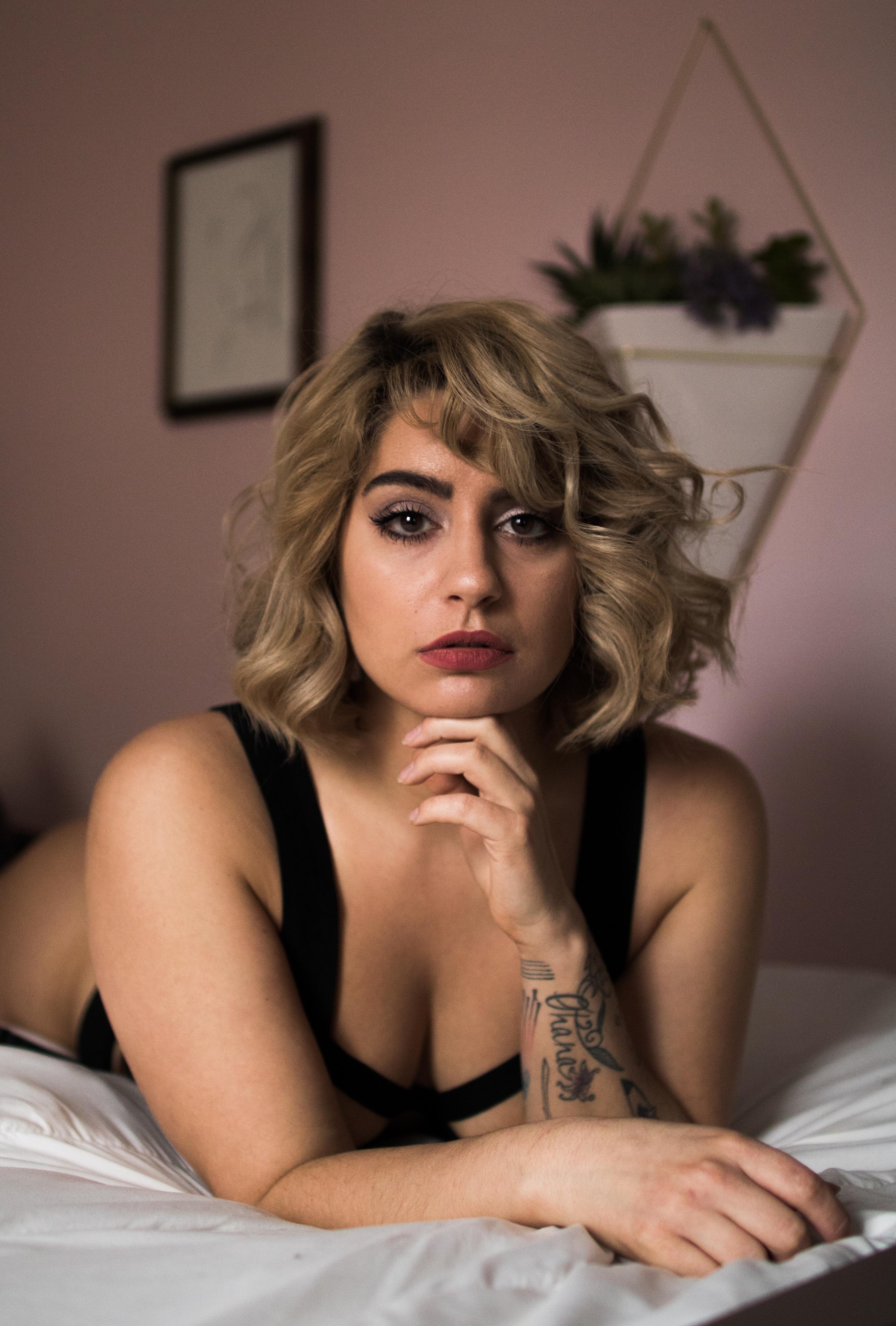 Léonie Gray, la chanteuse décomplexée à la voix de velours [Girl Crush 177]
