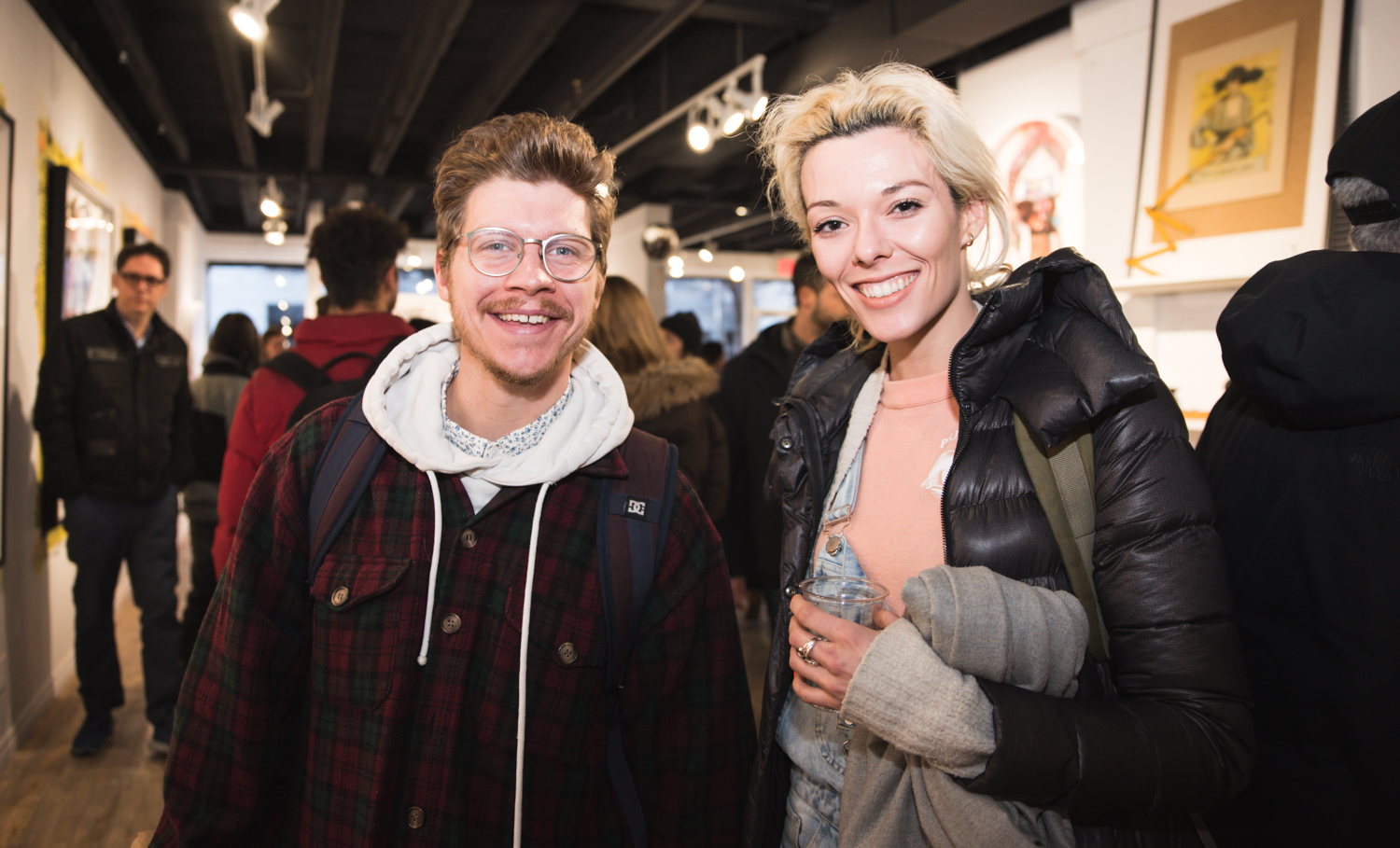 Le fabuleux vernissage de Stikki Peaches, entre art de rue et mode [Photos]
