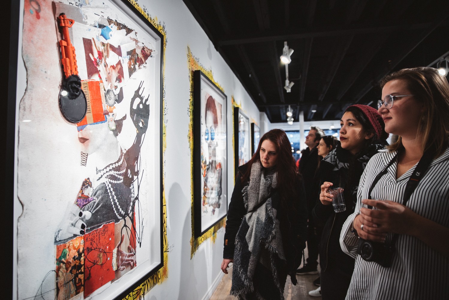 Le fabuleux vernissage de Stikki Peaches, entre art de rue et mode [Photos]