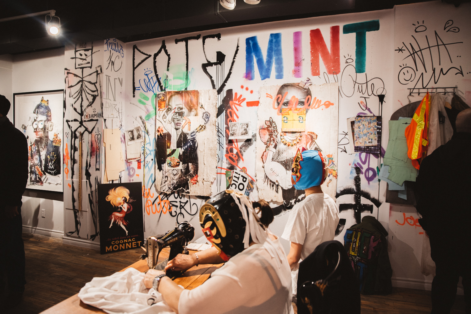 Le fabuleux vernissage de Stikki Peaches, entre art de rue et mode [Photos]