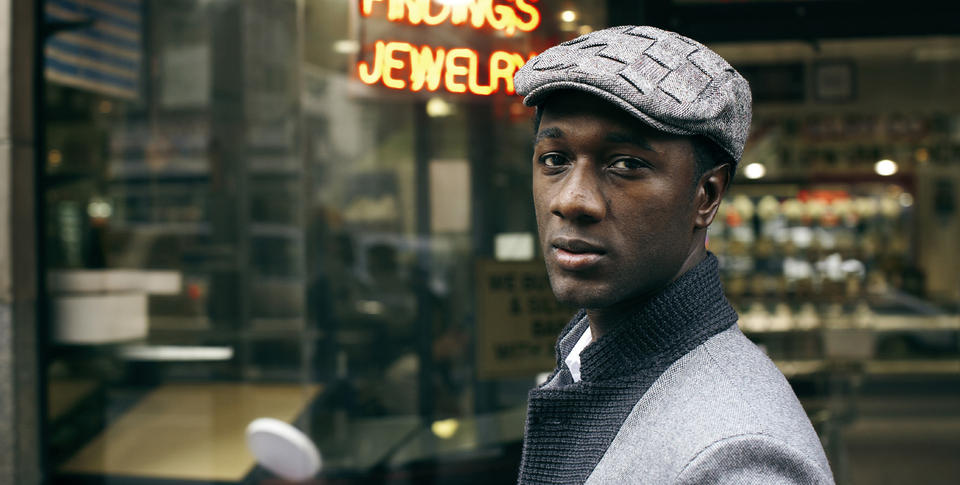 Retracer le passé avec Aloe Blacc [Entrevue]