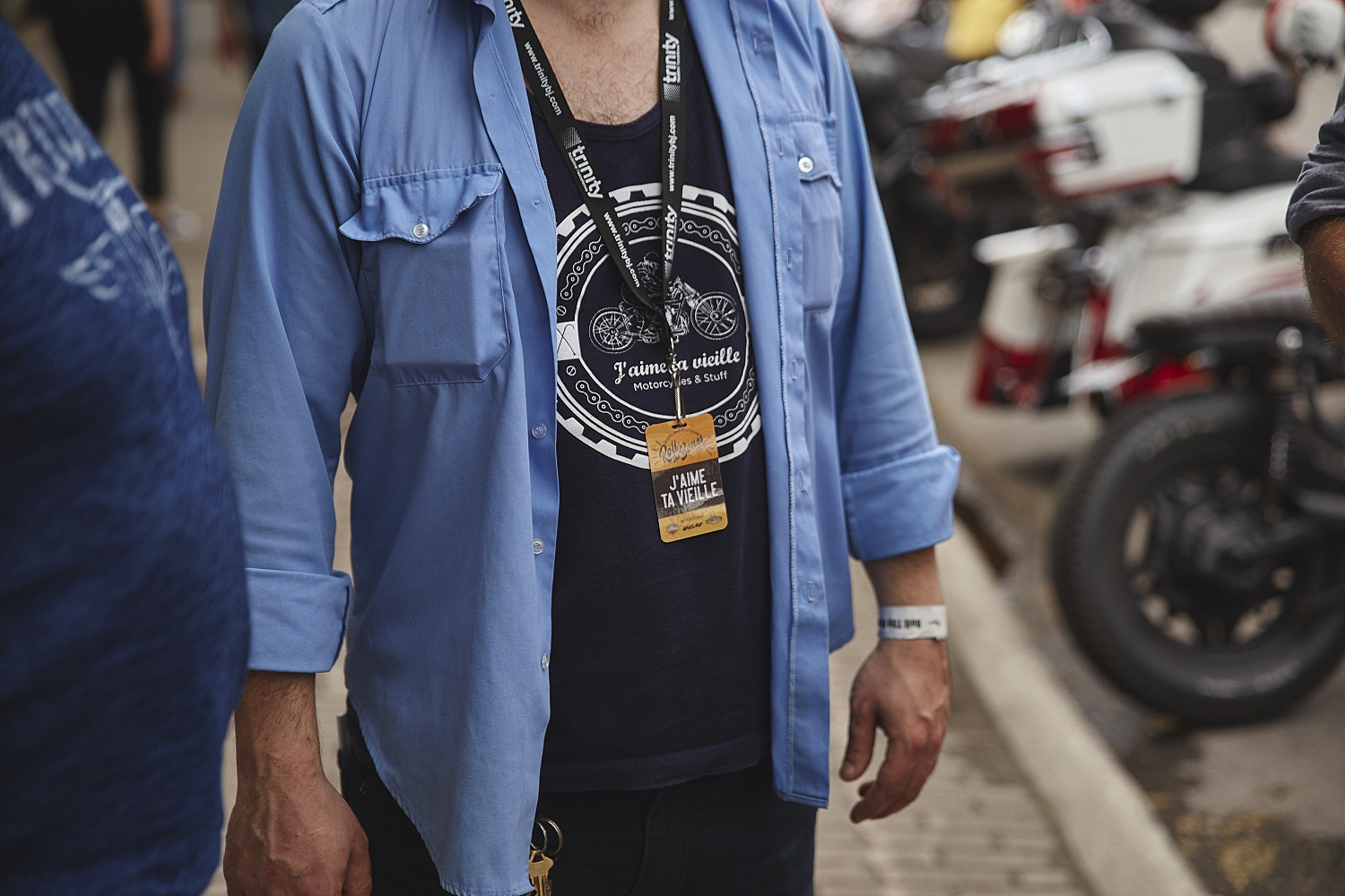 Motos, arts et spectacles sur la Plaza pour Roll the Bones [Photos]
