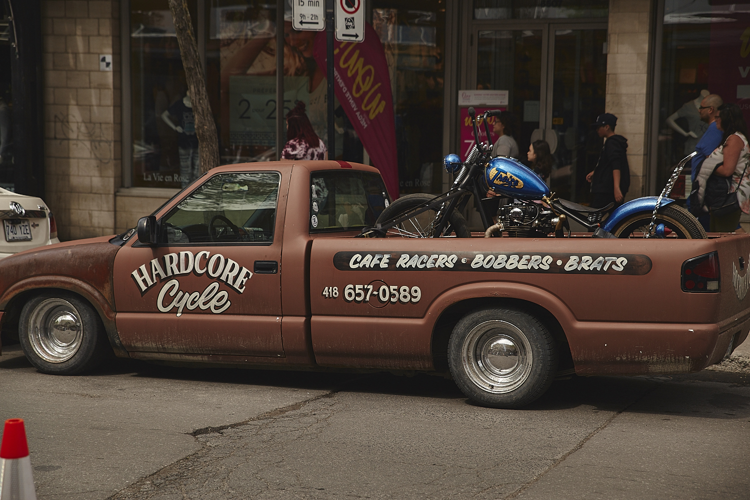Motos, arts et spectacles sur la Plaza pour Roll the Bones [Photos]