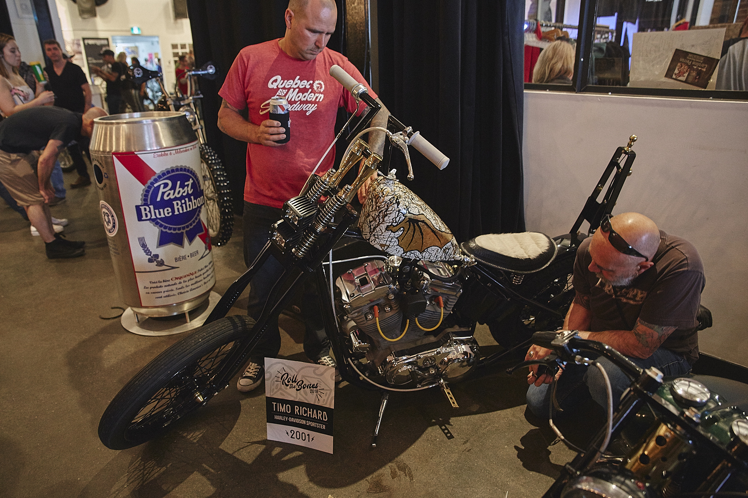 Motos, arts et spectacles sur la Plaza pour Roll the Bones [Photos]