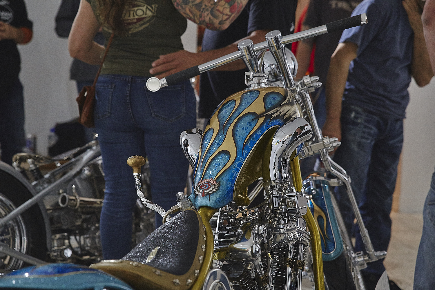 Motos, arts et spectacles sur la Plaza pour Roll the Bones [Photos]