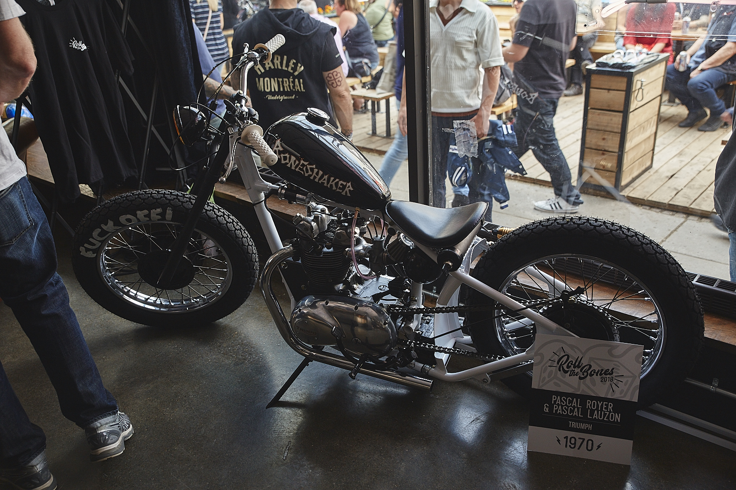 Motos, arts et spectacles sur la Plaza pour Roll the Bones [Photos]