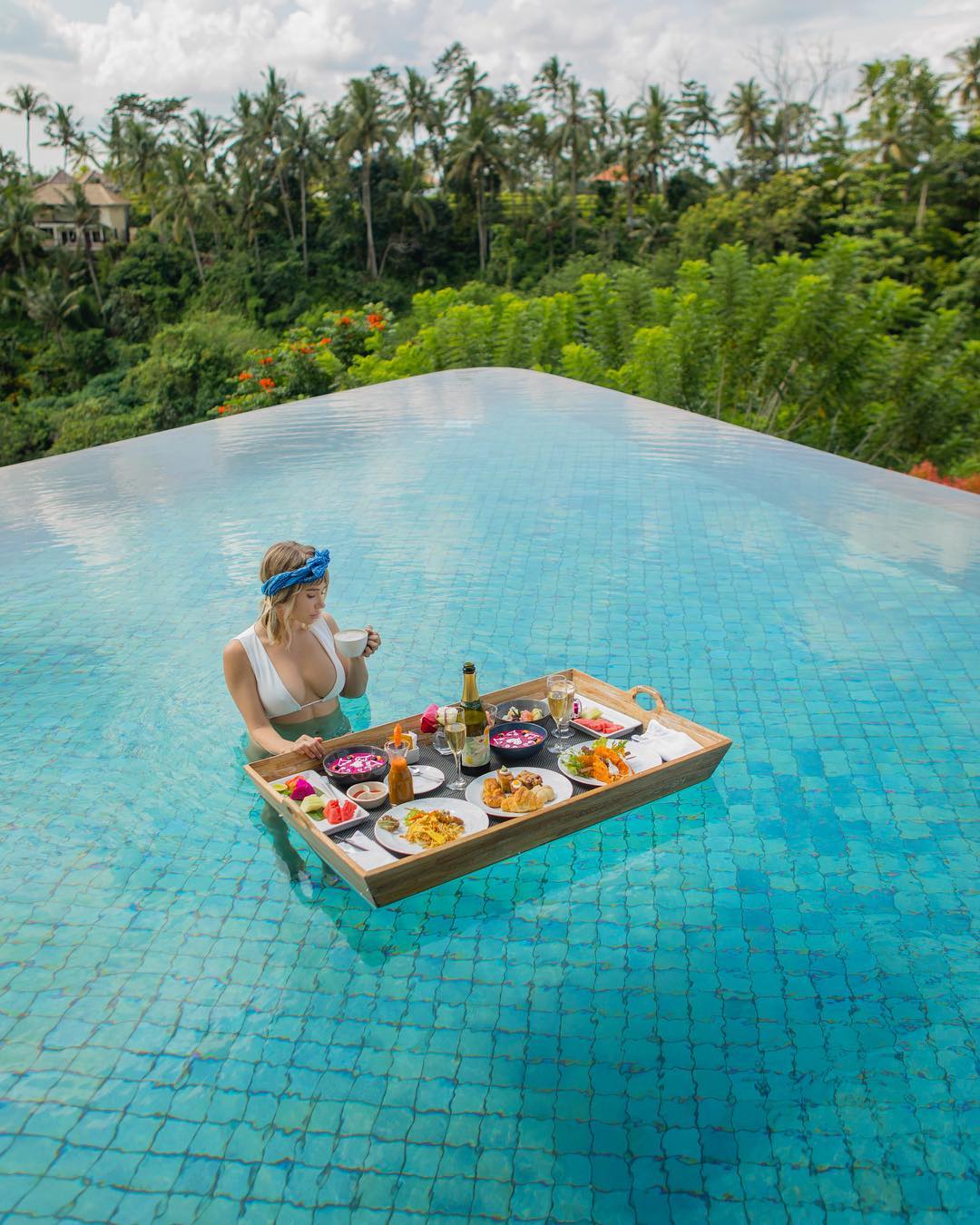 Sara Underwood nous en met plein la vue à Bali [NSFW]