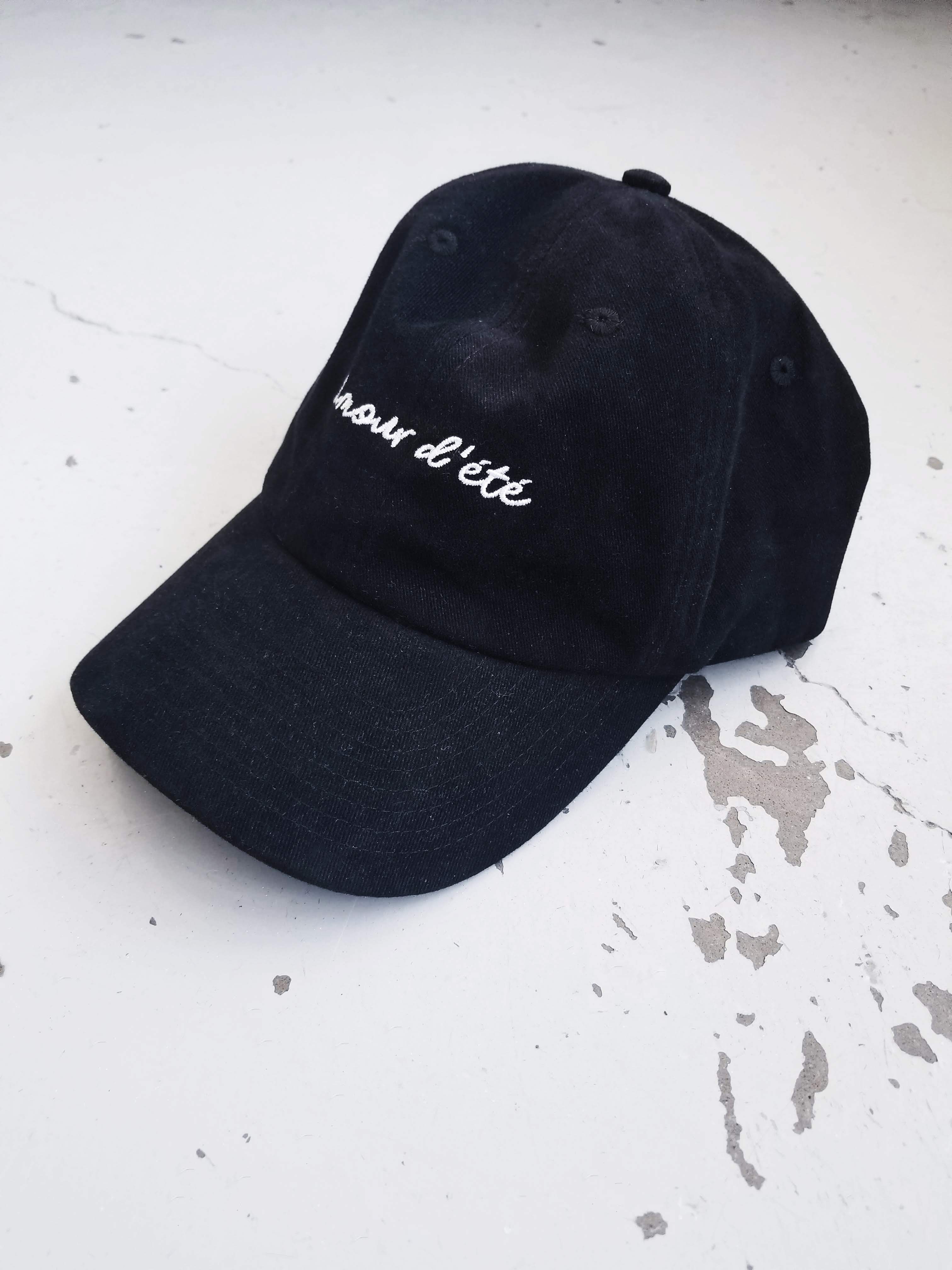 Aire commune lance une collection de vêtements d'été trop chill [Lookbook]