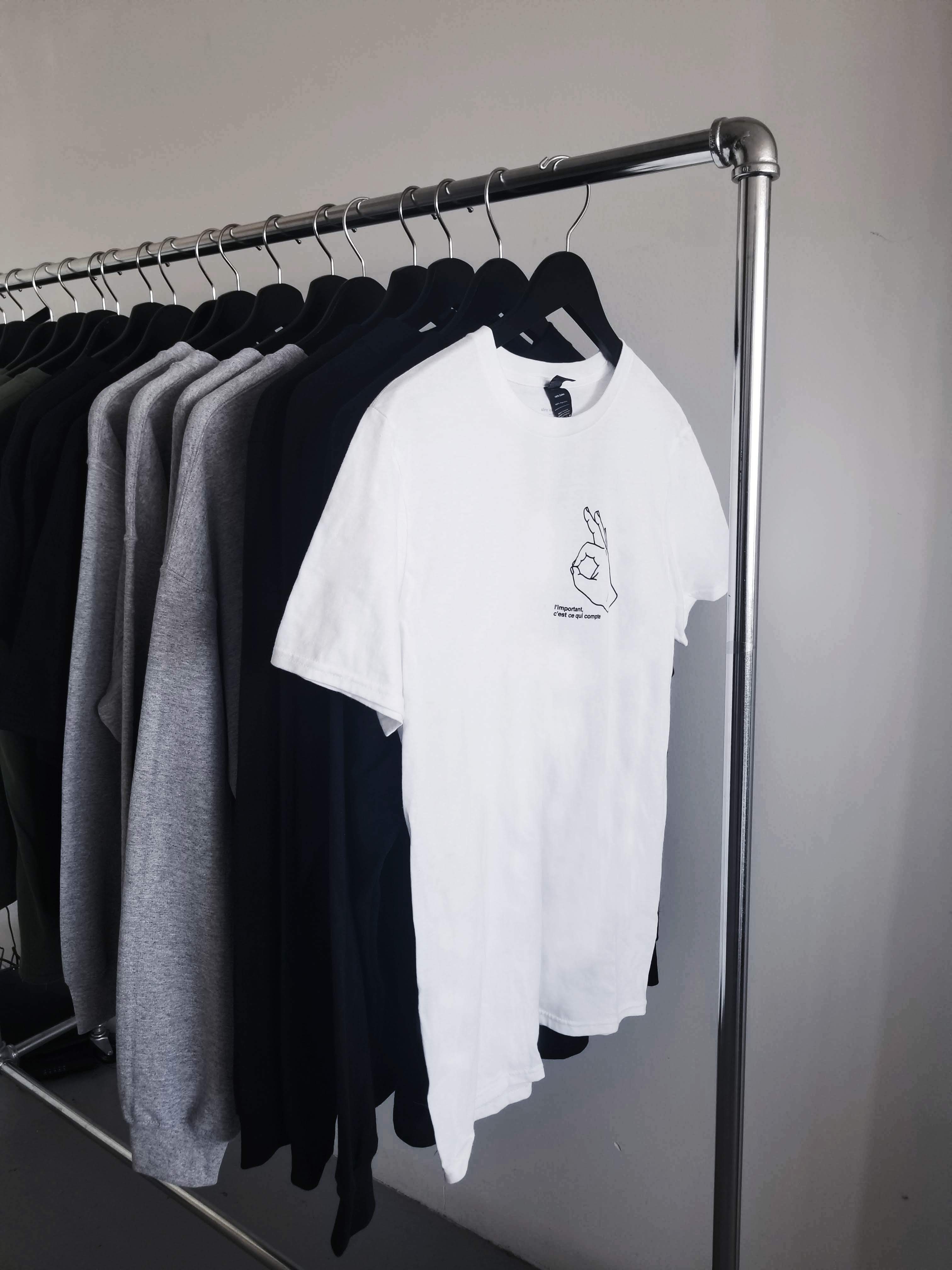 Aire commune lance une collection de vêtements d'été trop chill [Lookbook]