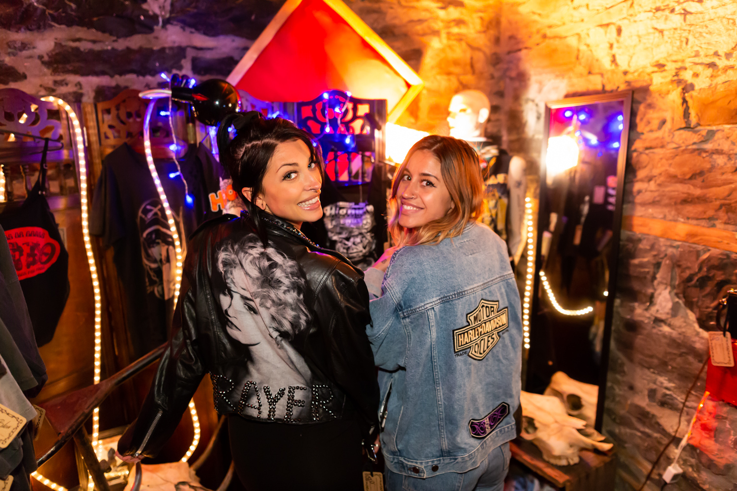 Chaud lancement de collection estival de Widow's Blow à L'esco [Photos]