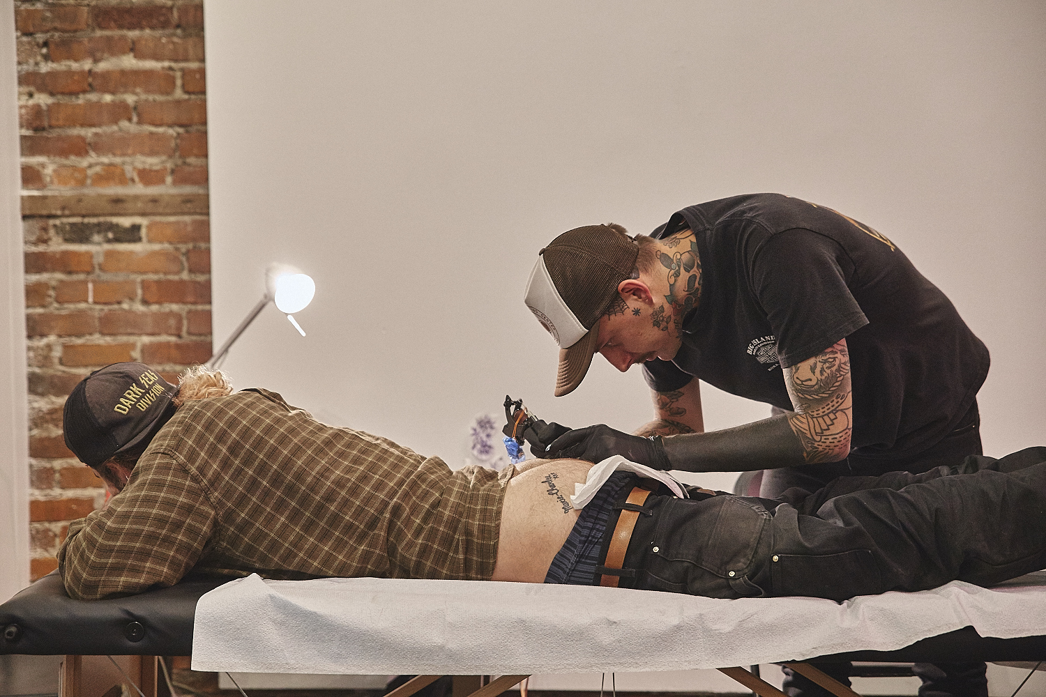 Très cool pop-up au Cuts & Talk du Ausgang avec Chez le barbier [Photos]