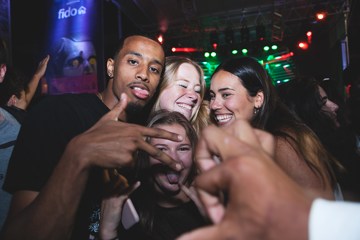 Gros party avec 88glam, Just Blaze et Fool's Gold Records à MURAL [Photos]