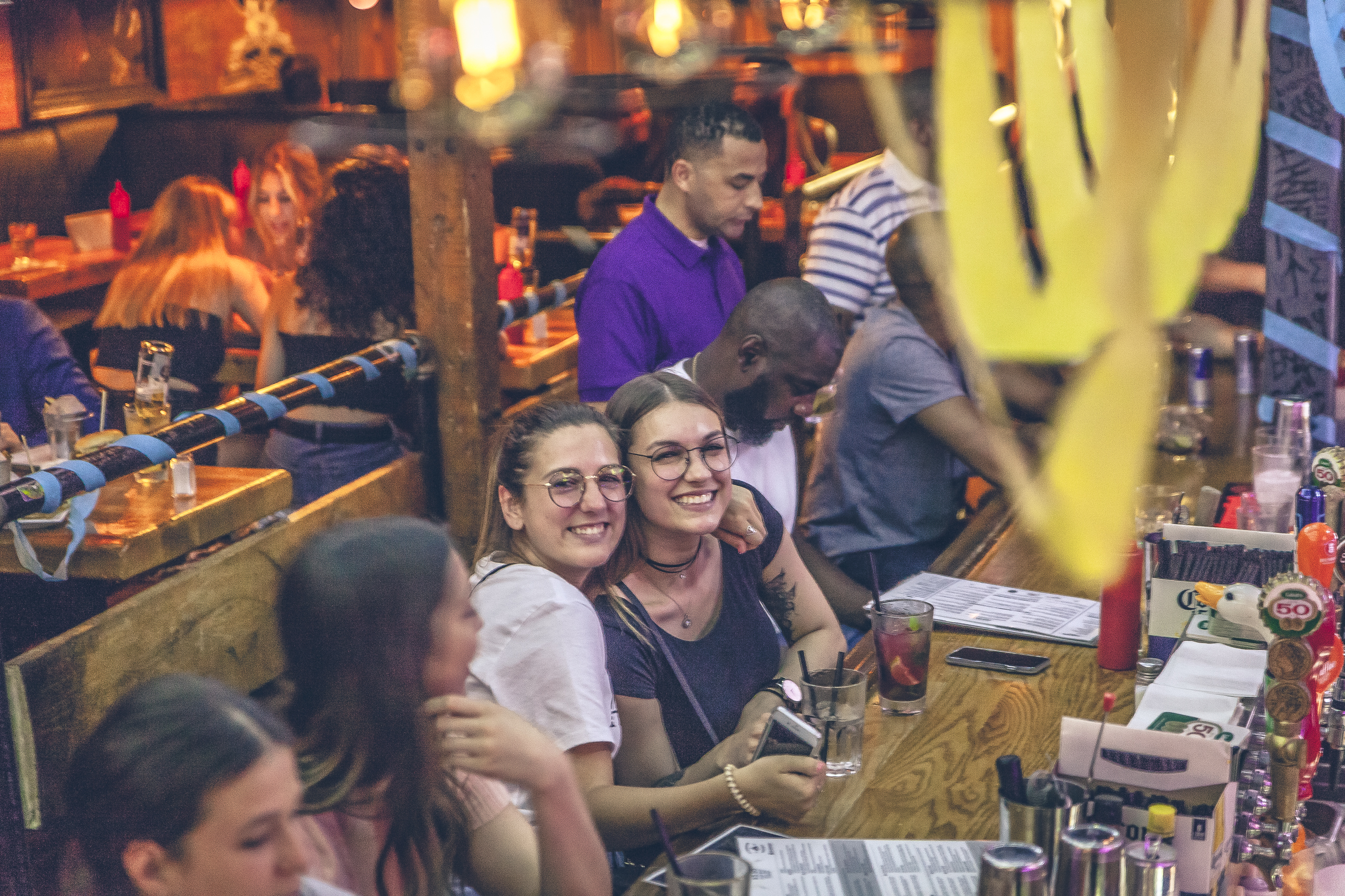 Le Warehouse fête ses 2 ans en grand avec un staff party épique! [Photos]
