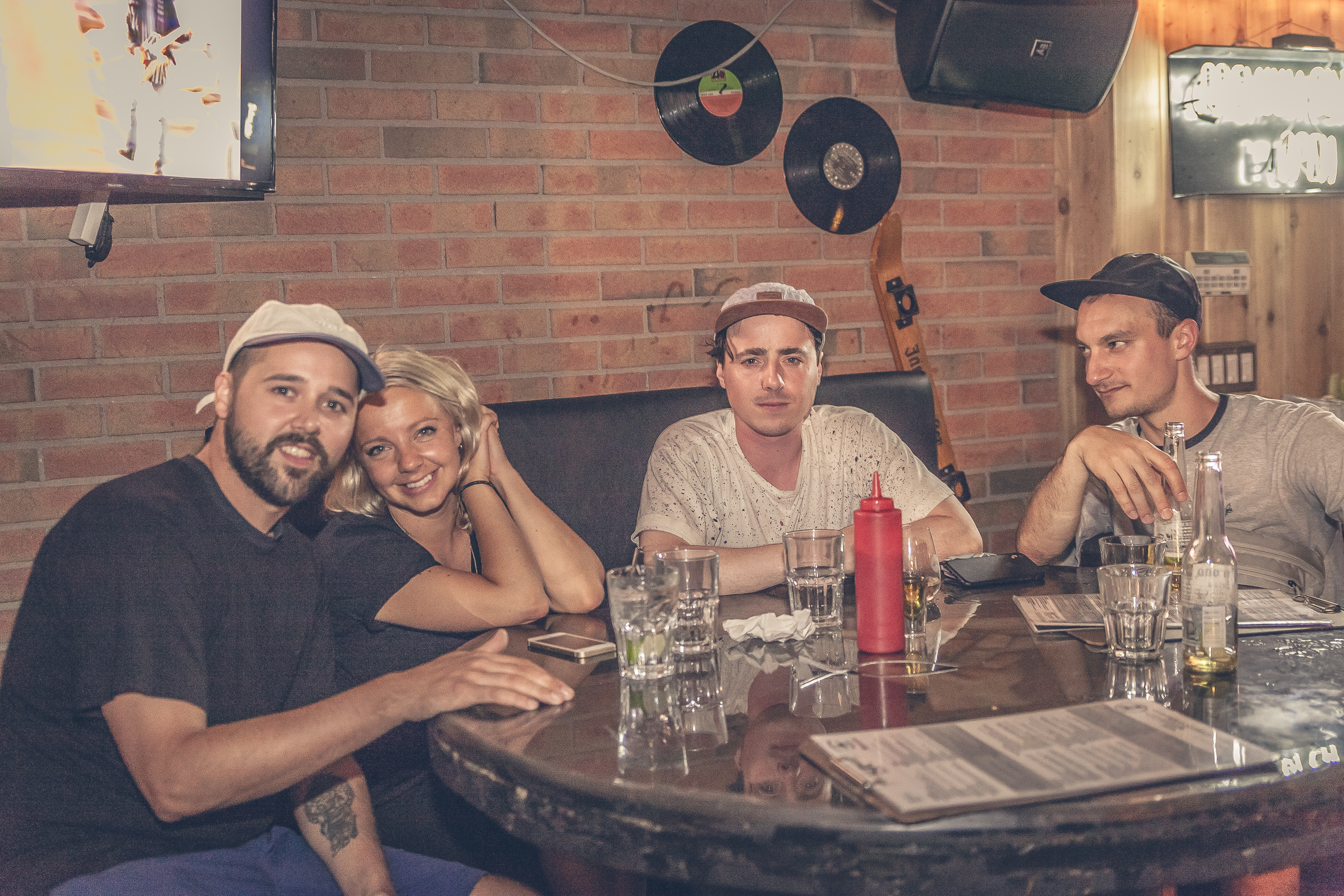 Le Warehouse fête ses 2 ans en grand avec un staff party épique! [Photos]