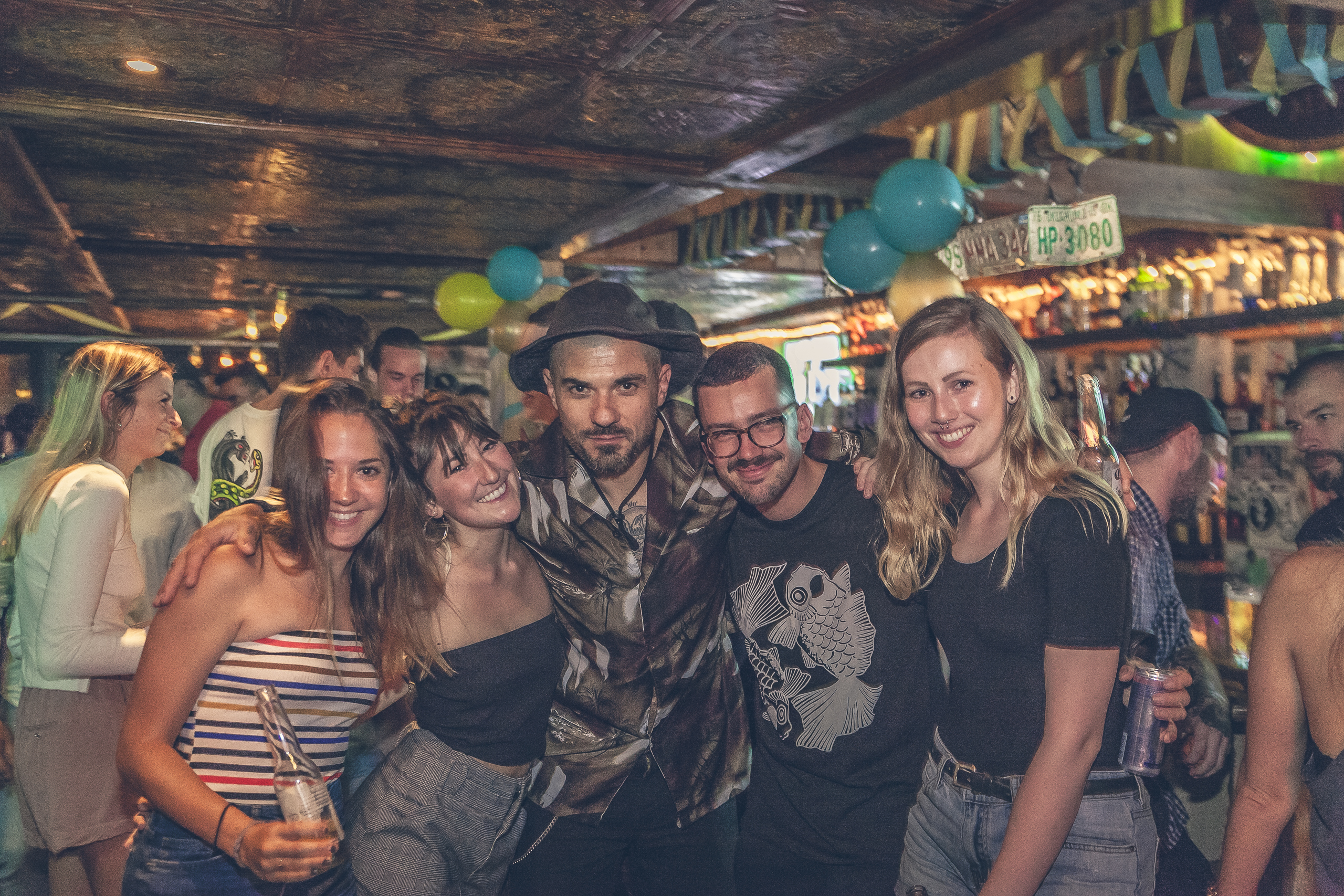 Le Warehouse fête ses 2 ans en grand avec un staff party épique! [Photos]
