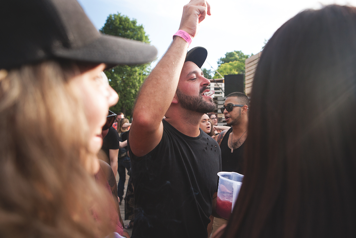 Le Piknic Électronik du week-end était festif et bondé! [Photos]