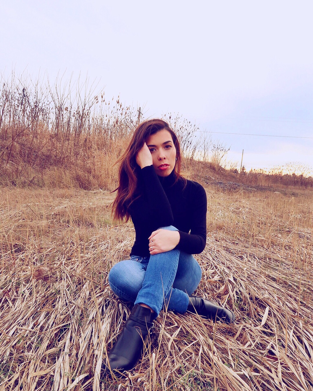 Carissa Vales, l'auteure, chanteuse et comédienne qui a du punch [Girl Crush 184]