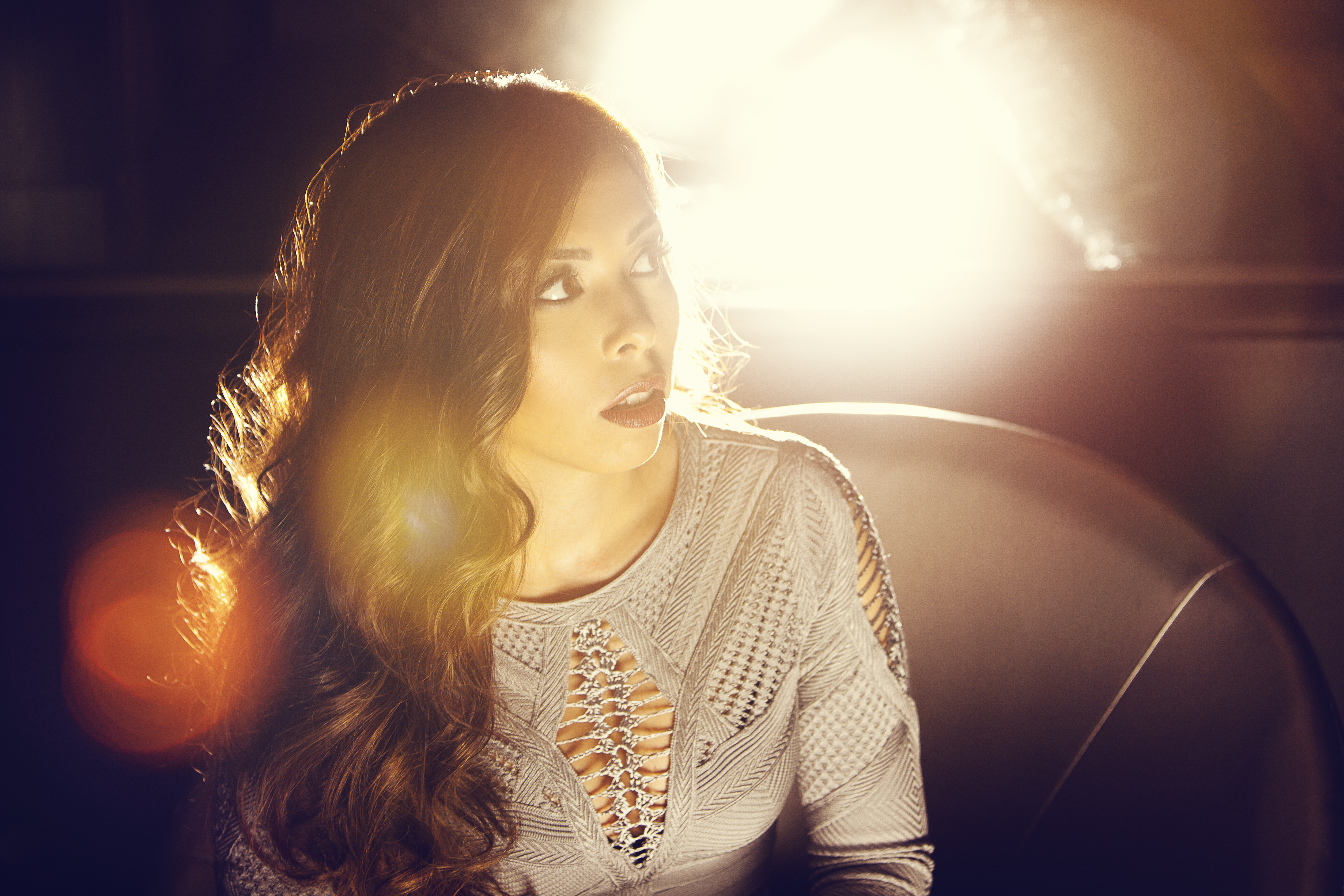 Carissa Vales, l'auteure, chanteuse et comédienne qui a du punch [Girl Crush 184]