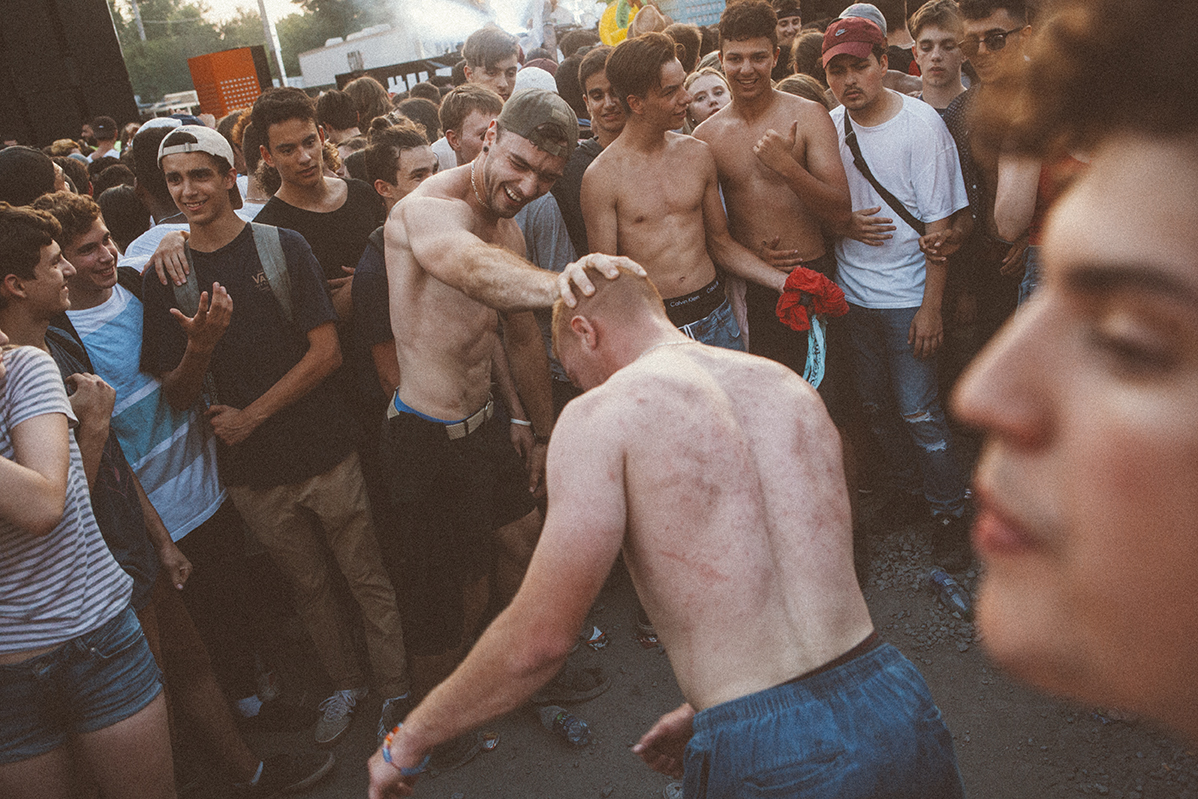 Une foule monstre pour le party îleSoniq En Ville à Aire Commune [Photos]