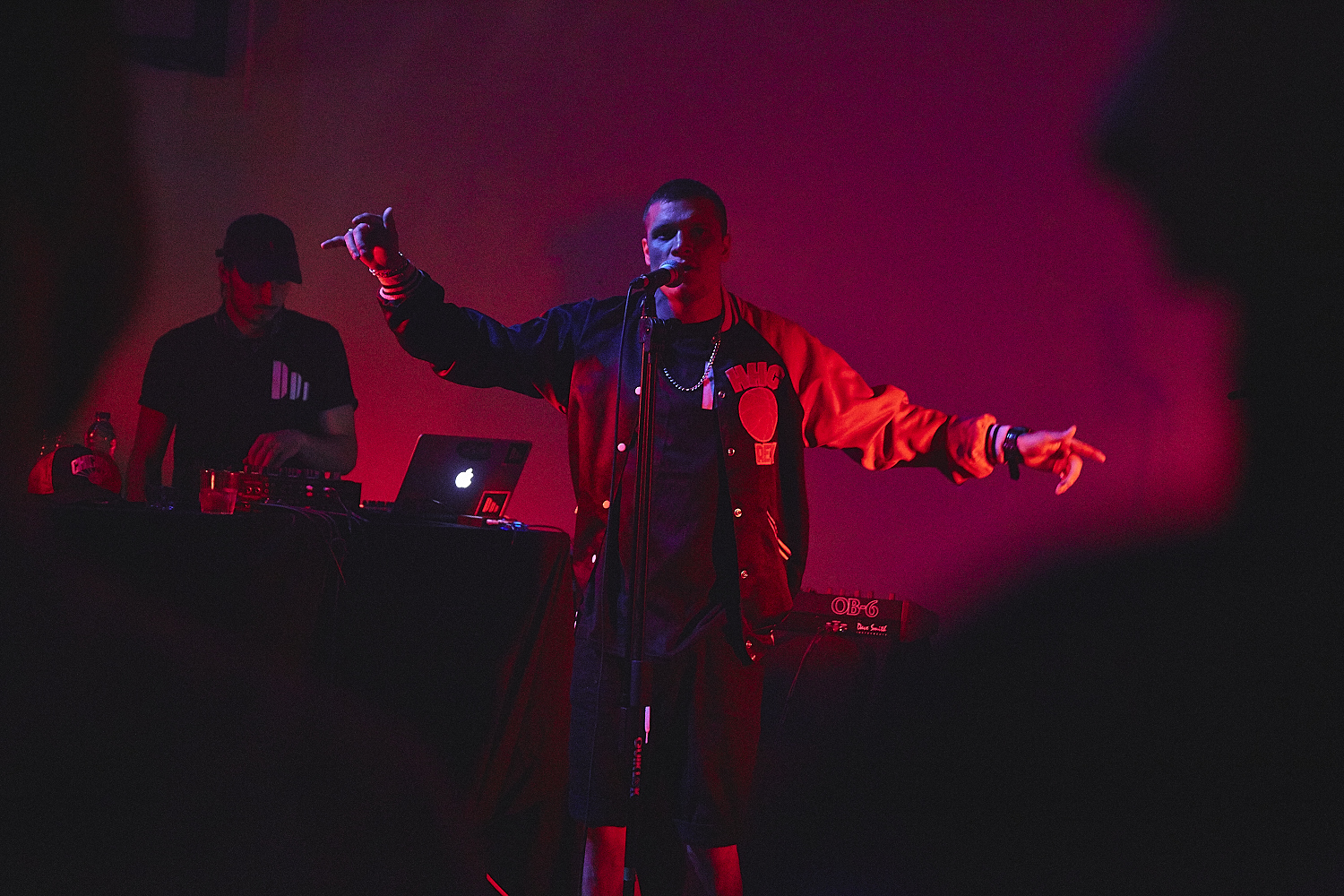 Ragers a mis le feu au Ausgang au lancement de 'Raw Footage' [Photos]